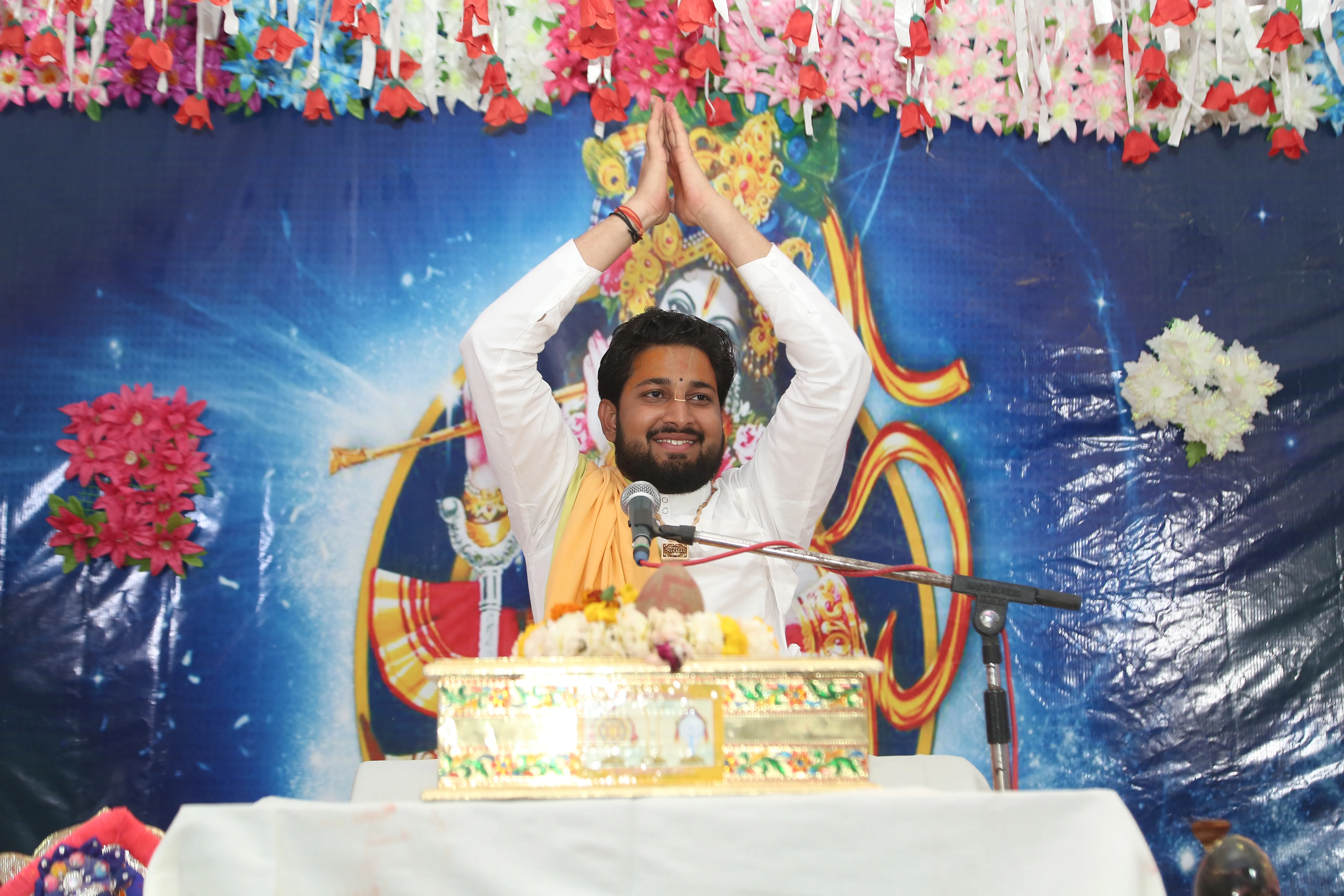 Bhagwat Katha by Vaishnavacharya Shri Dharmendra Vats Ji - Photo 5