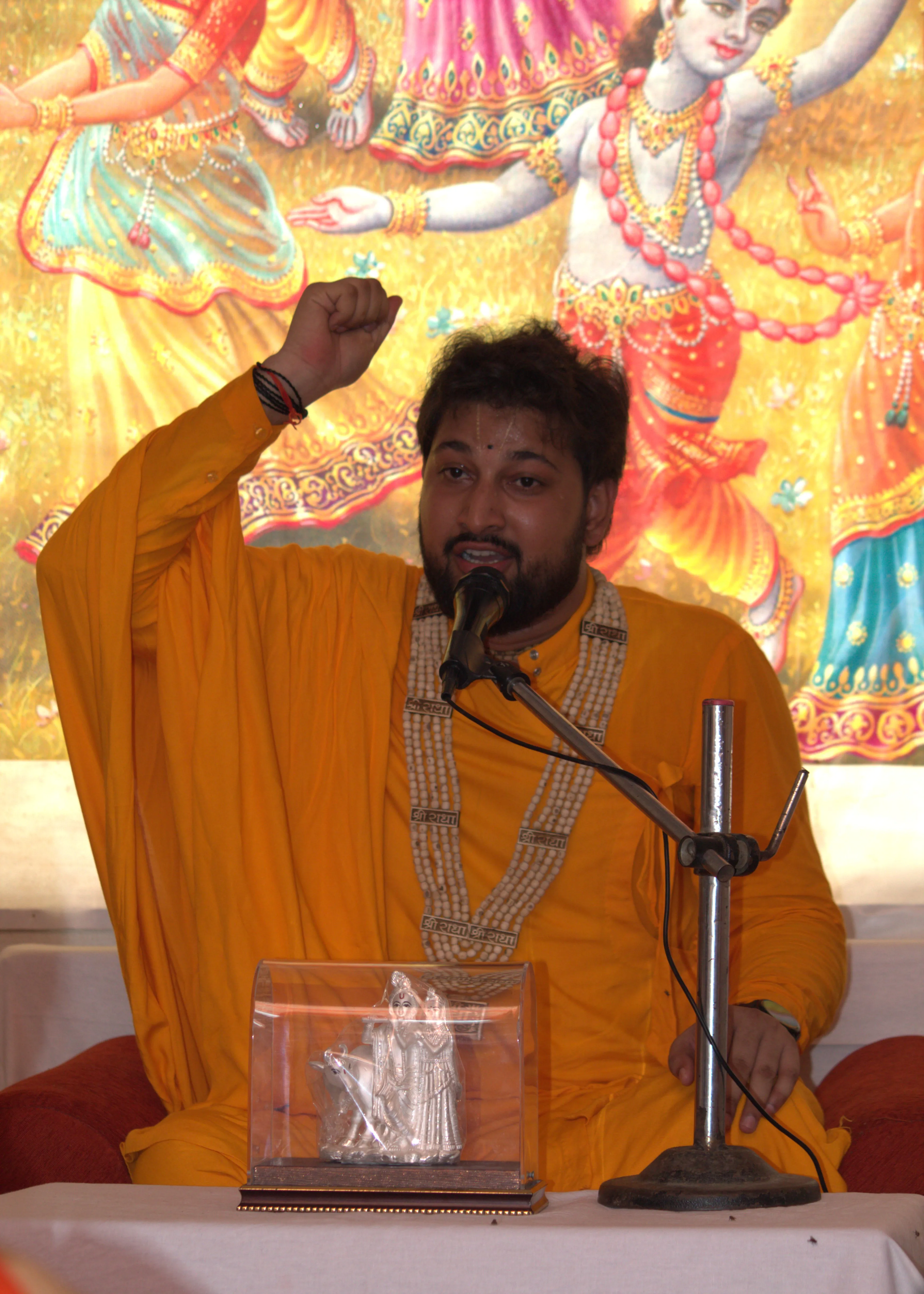 Bhagwat Katha by Vaishnavacharya Shri Dharmendra Vats Ji - Photo 2